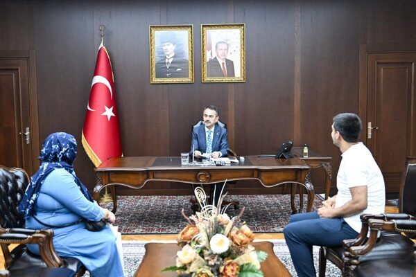 Kocaeli Valisi İlhami Aktaş, sosyal medya, e-posta, CİMER ve telefon