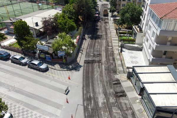 Yaz mevsiminin gelmesiyle birlikte hizmet ve altyapı çalışmalarını yürüten İstanbul