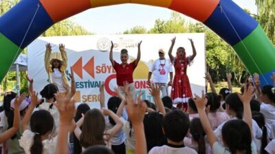Manisa Büyükşehir Belediyesi, yaz tatilinin başlamasıyla birlikte Atatürk Kent Parkı’nda
