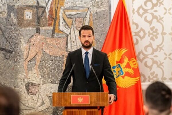 Karadağ Cumhurbaşkanı Jakov Milatovic, otoyol inşaatının ülkenin en önemli kalkınma