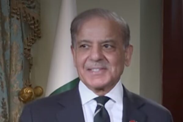 Pakistan Başbakanı Şahbaz Şerif, İsviçre’nin Bürgenstock kentinde devam eden teknik