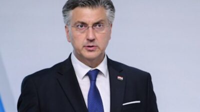 Hırvatistan Başbakanı Andrej Plenkovic, Buzet Belediye Başkanı Damir Kajin başkanlığındaki