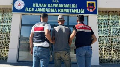 Şanlıurfa İl Jandarma Komutanlığı ekiplerince aranan şahısların yakalanmasına yönelik yürütülen