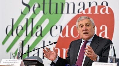 İtalya Başbakan Yardımcısı ve Dışişleri Bakanı Antonio Tajani, Imprezzabile’nin polis