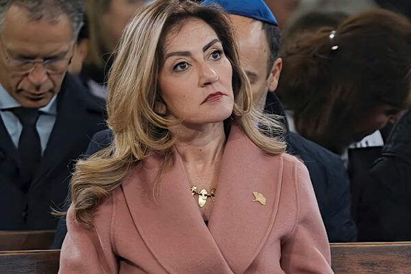 Hollanda Savunma Bakanı Dilan Yeşilgöz Zegerius, Brüksel’de savunma bakanlarıyla bir