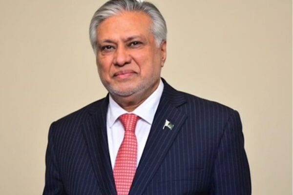 Pakistan Dışişleri Bakanlığı’ndan yapılan açıklamaya göre; Pakistan Başbakan Yardımcısı ve