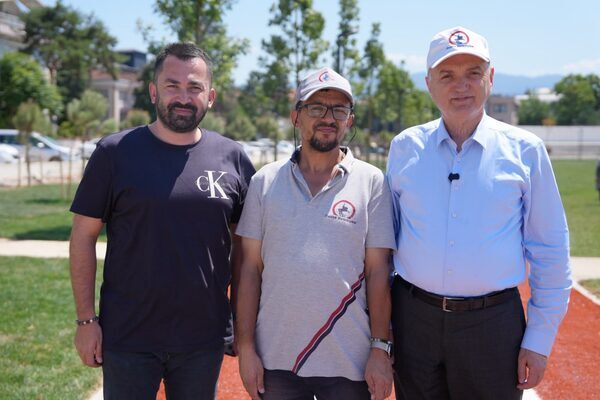 Düzce Belediyesi Temizlik İşleri Müdürlüğü personeli Fatih Cesur, Konuralp Çiftepınarlar