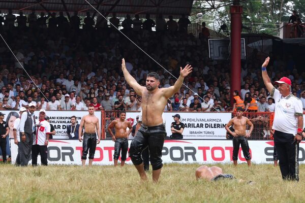Antalya Büyükşehir Belediyesi Spor Kulübü sporcusu Erkan Taş, 665. Tarihi