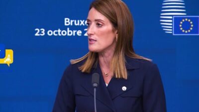 Avrupa Parlamentosu Başkanı Roberta Metsola, havayolu yolcu haklarına ilişkin yeni
