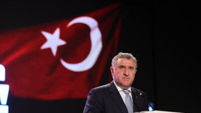 Gençlik ve Spor Bakanı Osman Aşkın Bak, Irak Başbakanı Ali