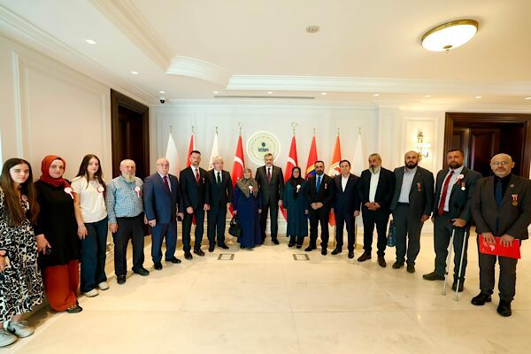 Bakan Çiftçi, Türkiye Gazi ve Şehit Aileleri Vakfı Başkanı Lokman