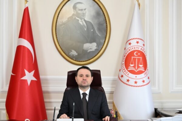 Adalet Bakanı Akın Gürlek, yayımladığı açıklamada, Küçükçekmece Adliyesi’nde Küçükçekmece Cumhuriyet