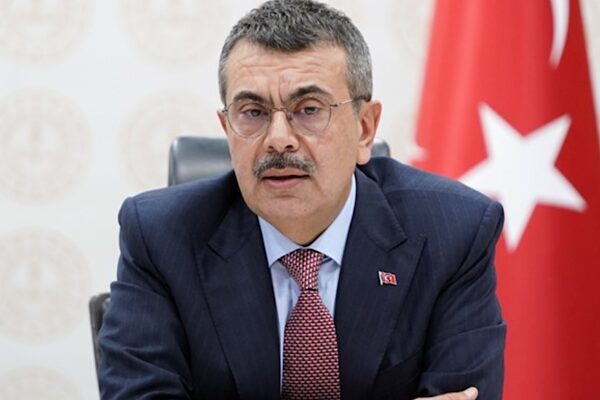 Milli Eğitim Bakanı Tekin, Erzurum’da basın mensuplarıyla bir araya geldi.