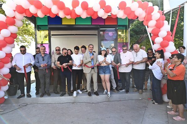 Gemlik Belediyesi’nin uygun fiyatlı sıcak ve soğuk içecek hizmeti sunmak