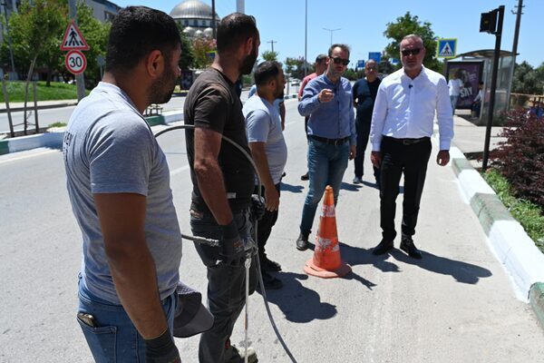 Bursa Karacabey Belediye Başkanı Fatih Karabatı, ilçe genelinde sürdürülen yatırım,