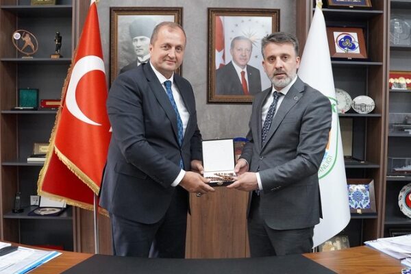 Bursa Büyükşehir Belediyesi Başkan Vekili Şahin Biba, Bursa’nın tüm ilçelerine
