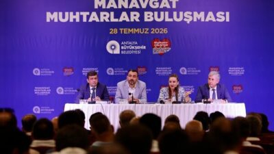 Antalya Büyükşehir Belediyesi Başkan Vekili Büşra Özdemir, Manavgat’ta muhtarlarla bir