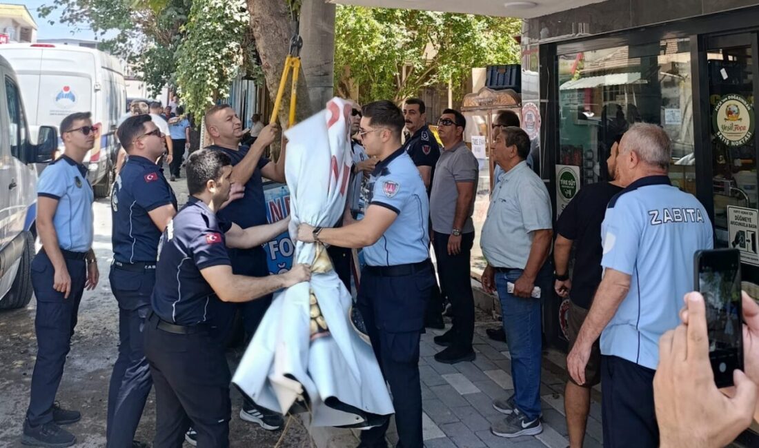 İzmir’in Bayraklı ilçesinde izinsiz seyyar satış faaliyetleri ve kamusal alan