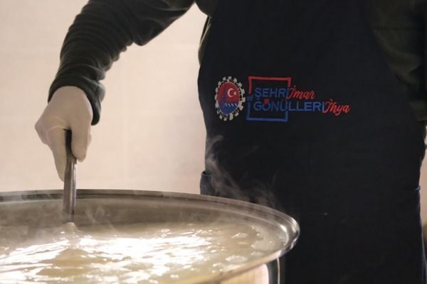 Karabük Belediyesi, aşevi hizmeti kapsamında yaşlı, engelli, kimsesiz ve yemek