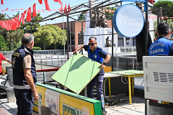 Manisa Büyükşehir Belediyesi, kent estetiğini korumak, ortak kullanım alanlarını vatandaşların