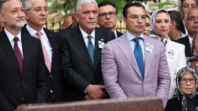 İYİ Parti Genel Başkanı Müsavat Dervişoğlu, Dr. Sadık Ahmet’in vefatı