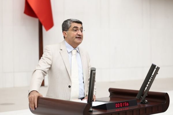 DEVA Partisi Genel Başkan Yardımcısı ve Mersin Milletvekili Mehmet Emin