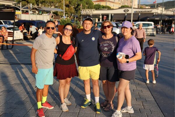 Gemlik Belediyesi ile Gemlik Tenis Akademisi iş birliğinde düzenlenen tenis