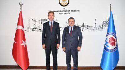 Trabzon Büyükşehir Belediye Başkanı Ahmet Metin Genç, Büyükelçi Van de