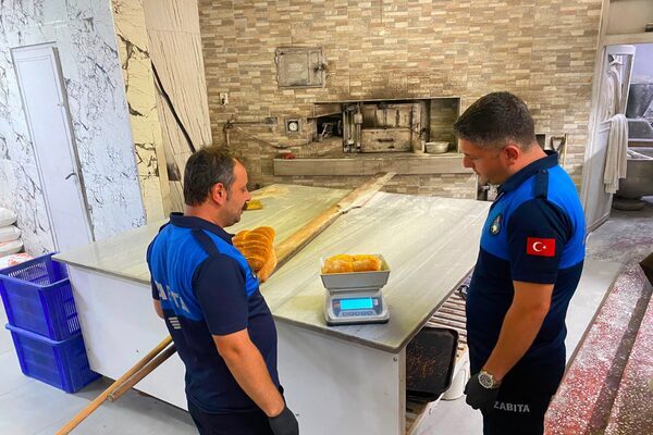 Giresun Belediyesi Zabıta Müdürlüğü ekipleri, vatandaşların güvenli ve sağlıklı gıdaya