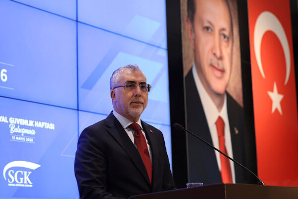 Çalışma ve Sosyal Güvenlik Bakanı Vedat Işıkhan, Memur-Sen Konfederasyonu Genel