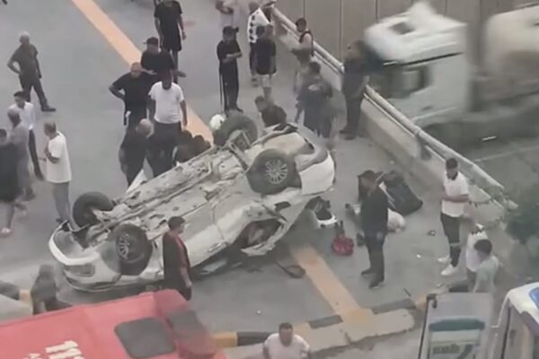 Hatay’ın İskenderun ilçesinde meydana gelen trafik kazasında 2 kişi yaşamını