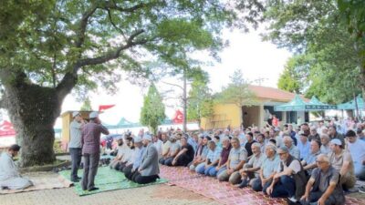 Kocaeli İzmit’e bağlı Kulmahmut Mahallesi’nde geçmişlerimizin Ruhuna ithafen Kuran- Kerim