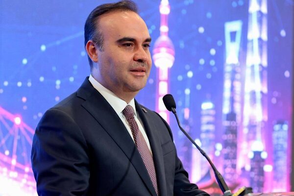 Sanayi ve Teknoloji Bakanı Kacır, Cumhurbaşkanlığı himayelerinde ve TÜBİTAK Kutup
