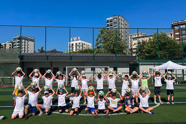 Kadıköy Belediyesi Gençlik ve Spor Hizmetleri Müdürlüğü tarafından düzenlenen Yaz