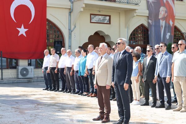Cumhuriyet’in kurucusu Gazi Mustafa Kemal Atatürk’ün Karamürsel’e gelişinin 93. yıl