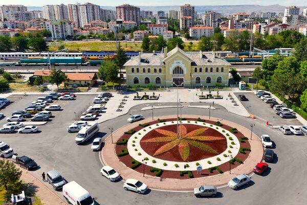 Kayseri Büyükşehir Belediyesi, Başkan Memduh Büyükkılıç’ın “Daha Yeşil Bir Kayseri”