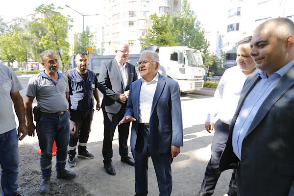 Kayseri Büyükşehir Belediye Başkanı Dr. Memduh Büyükkılıç, Alpaslan Mahallesi Eşref