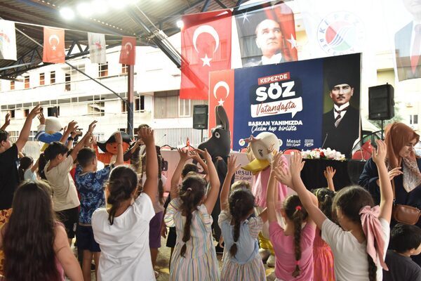 Antalya Kepez Belediyesi’nin farklı mahallelerde düzenlediği “Söz Vatandaşta” halk buluşmaları