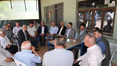 Kocaeli Valisi Aktaş, Gebze Kargalı Mahallesi’nde düzenlenen geleneksel mevlid programına