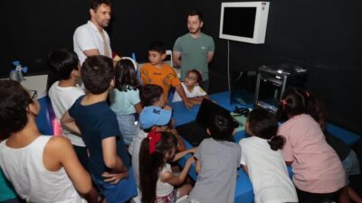 Konak Belediyesi Sancar Maruflu Bilim Merkezi, yaz tatilinde çocuklara bilim