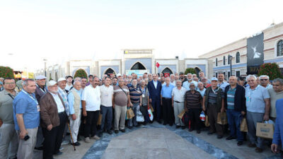 Konya Büyükşehir Belediyesi tarafından 31 ilçedeki emeklilere yönelik düzenlenen “Hatırdan