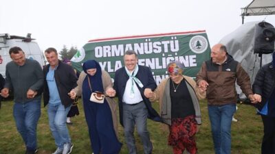 Trabzon’un Maçka ilçesine bağlı Ormanüstü Mahallesi’nde geleneksel olarak düzenlenen Ormanüstü Yayla