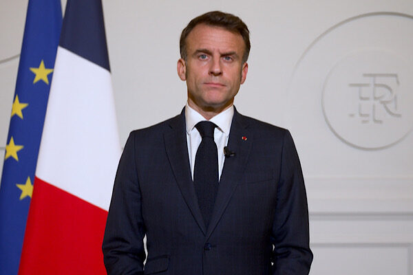 Fransa Cumhurbaşkanı Emmanuel Macron, Fransa’nın NATO’nun Finlandiya’daki İleri Harekat Kara