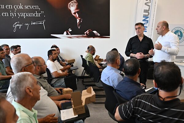 Manisa Büyükşehir Belediyesi MASKİ Eğitim Salonu’nda gerçekleştirilen programa Genel Sekreter
