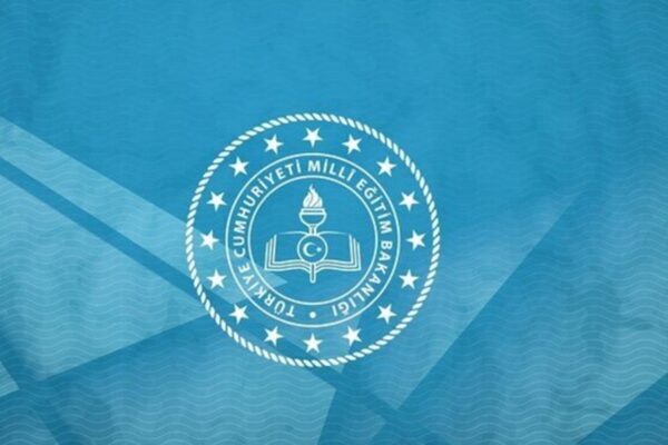Milli Eğitim Bakanlığı (MEB), ortaöğretim öğrencilerinin dil becerilerini geliştirmek ve