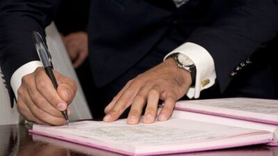Kamuyu Aydınlatma Platformuna (KAP) yapılan açıklamada, ”Şirketimiz, yurt dışındaki 3