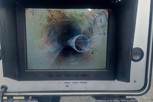 Sakarya İl Jandarma Komutanlığından yapılan açıklamada, Dinsiz Deresi’ndeki kirlilik yükünün