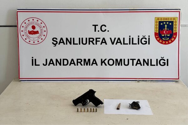 Şanlıurfa İl Jandarma Komutanlığı ekipleri, Suruç ilçesinde gerçekleştirdikleri önleyici kolluk