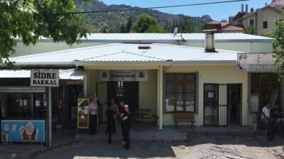 Belediyeden yapılan açıklamaya göre, çatısındaki sorunlar nedeniyle kullanılmayan Sidre Mahallesi