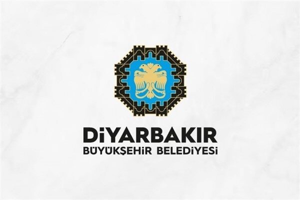 Sur Belediyesi, Sur ilçesinde cadde ve kaldırımları işgal etmeyi sürdüren